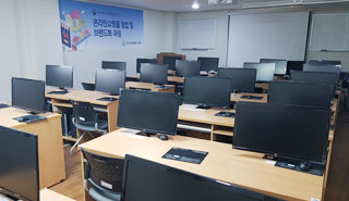4층 컴퓨터실